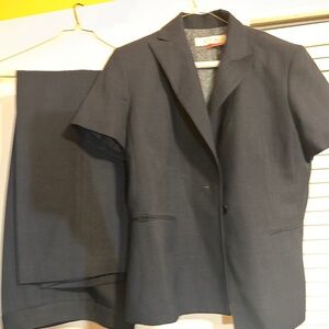 Tahari ASL Gray Short Sleeve Pantsuit - Size 8 - Classic Business Wear